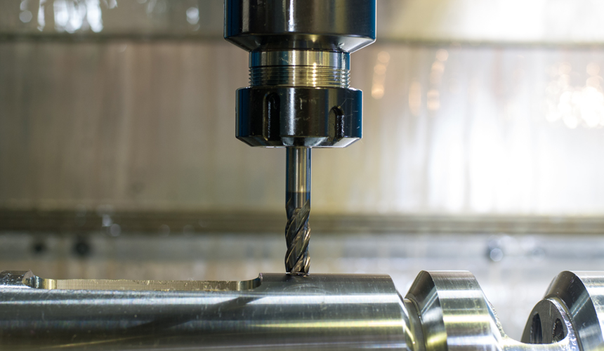 Fraisage de pièces.